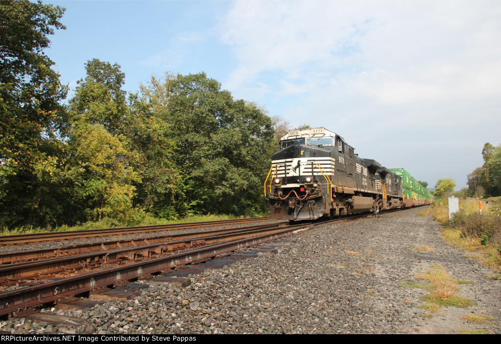 NS 9679 and 9916 at MP 143